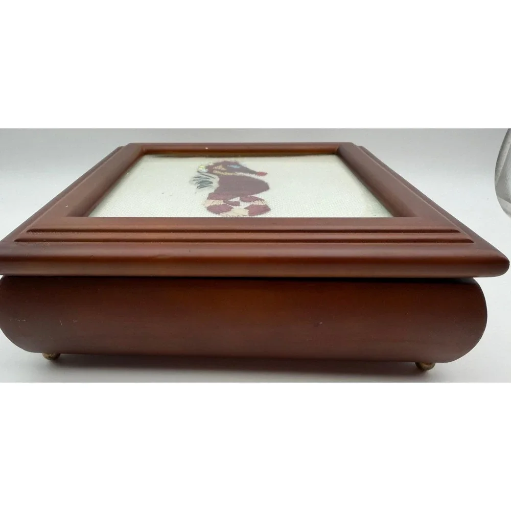 Vintage Wood Jewelry‎ Keepsake Box Seahorse Needlepoint Sequins Nautical Decor